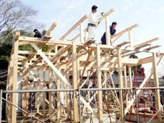 群馬館林 子供部屋増設工事の柱・梁