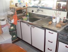 群馬邑楽町　キッチンIHクッキングヒータ施工前