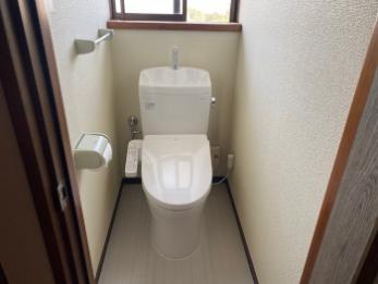 小山市　M様邸　勝手口ドア面材・トイレ便座取替工事（少額リフォームで大満足！）施工事例