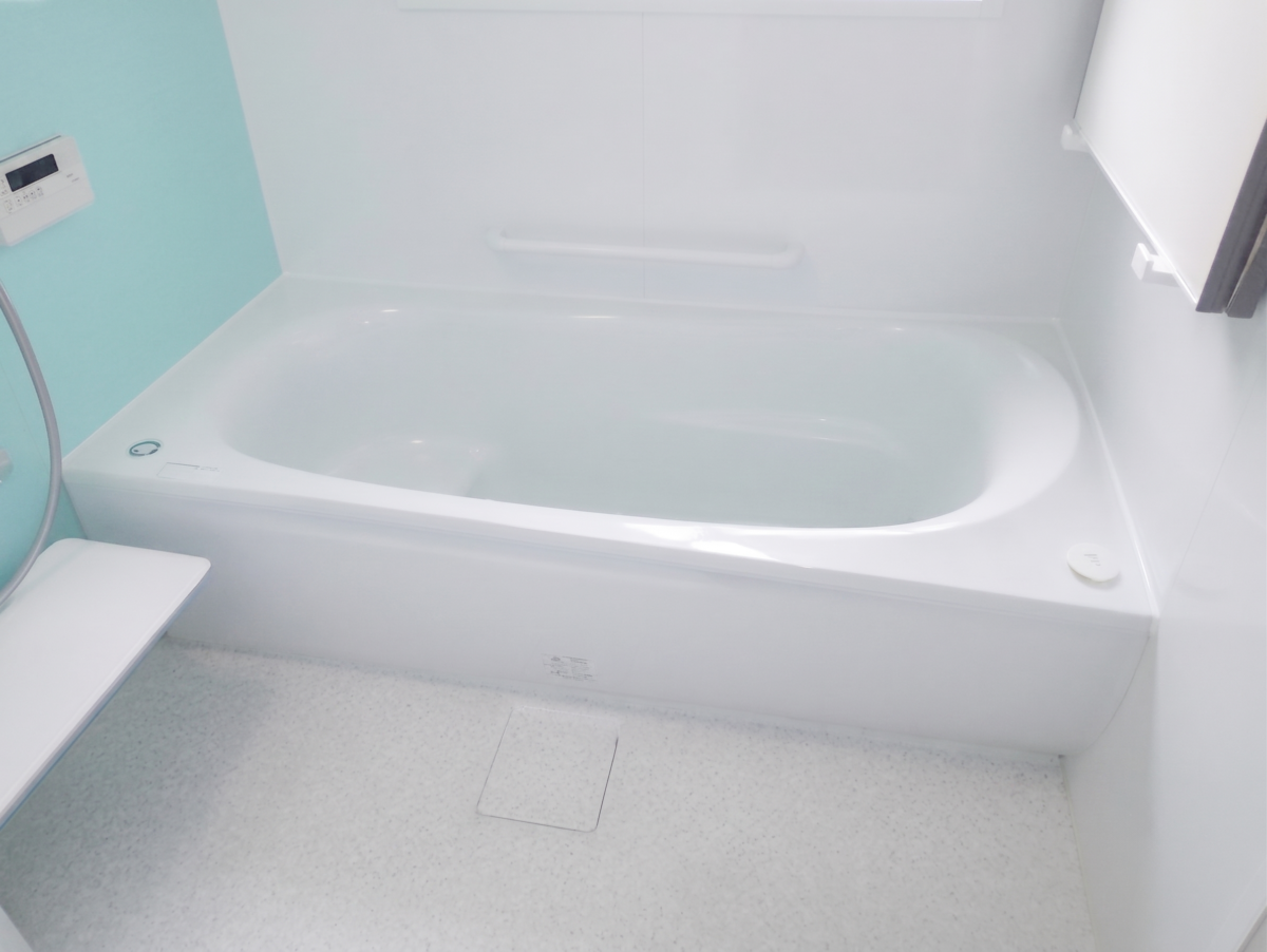 断熱・バリアフリー工事で、温かい安心な浴室とトイレへ